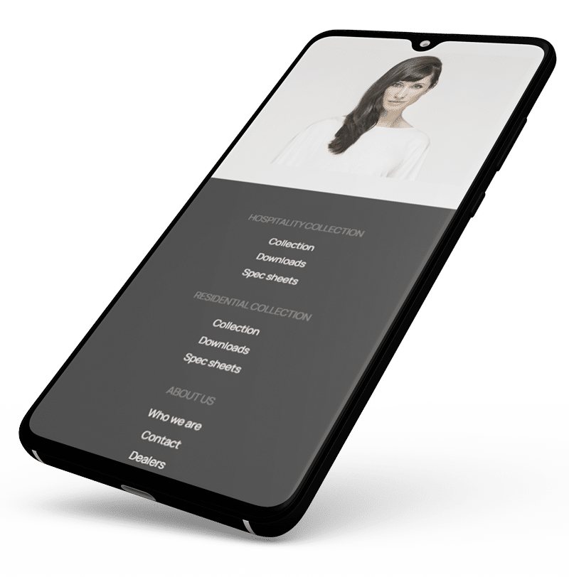 Téléphone mobile avec écran affichant une image et des options.